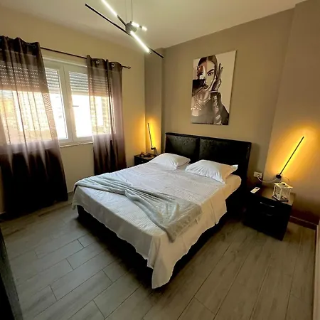Paco Apartment *
