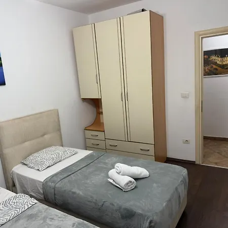 Apartment Rea *